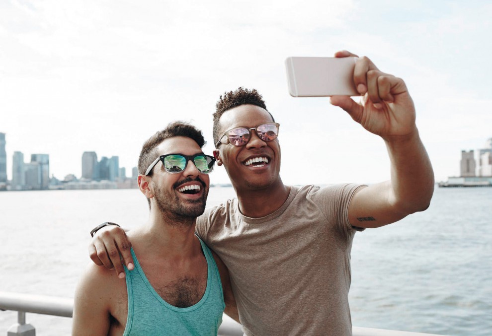 Les rencontres homosexuelles en ligne grâce aux sites et applications mobiles